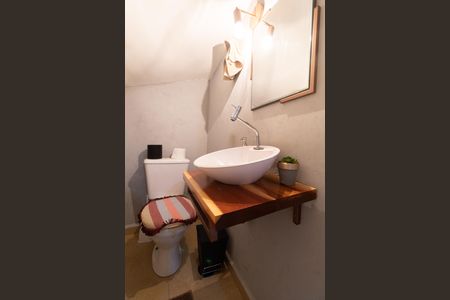 Casa à venda com 90m², 2 quartos e 2 vagas Casa à venda com 90m², 2 quartos e 2 vagasLavabo