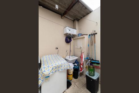 Casa à venda com 90m², 2 quartos e 2 vagas Casa à venda com 90m², 2 quartos e 2 vagasÁrea de Serviço