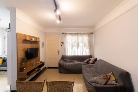 Casa à venda com 90m², 2 quartos e 2 vagas Casa à venda com 90m², 2 quartos e 2 vagasSala