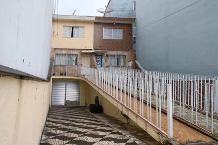 Casa à venda com 183m², 2 quartos e 5 vagas Casa à venda com 183m², 2 quartos e 5 vagasFachada