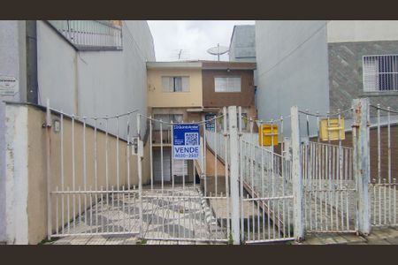 Casa à venda com 183m², 2 quartos e 5 vagas Casa à venda com 183m², 2 quartos e 5 vagasFachada/ Placa