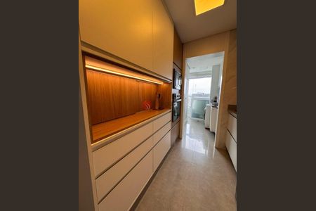 Apartamento à venda com 92m², 2 quartos e 3 vagas