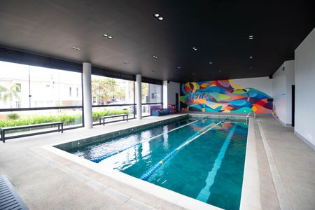 Casa de condomínio à venda com 268m², 3 quartos e 4 vagas Casa de condomínio à venda com 268m², 3 quartos e 4 vagasÁrea comum - Piscina