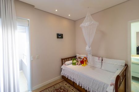 Casa de condomínio à venda com 268m², 3 quartos e 4 vagas Casa de condomínio à venda com 268m², 3 quartos e 4 vagasSuíte 02