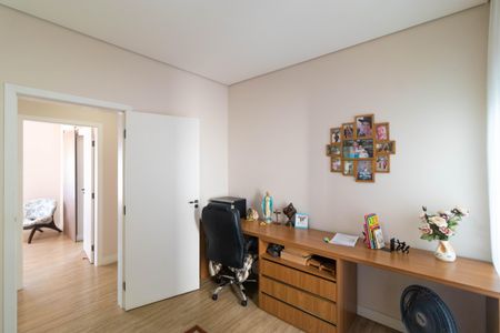 Casa de condomínio à venda com 268m², 3 quartos e 4 vagas Casa de condomínio à venda com 268m², 3 quartos e 4 vagasSuíte 02