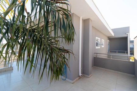 Casa de condomínio à venda com 268m², 3 quartos e 4 vagas Casa de condomínio à venda com 268m², 3 quartos e 4 vagasSacada da Suíte 03