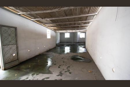 Casa à venda com 180m², 4 quartos e 1 vaga Casa à venda com 180m², 4 quartos e 1 vagaÁrea de Serviço