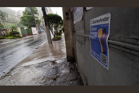 Casa à venda com 180m², 4 quartos e 1 vaga Casa à venda com 180m², 4 quartos e 1 vagaPlaquinha