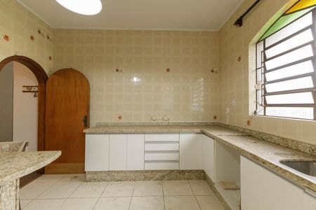 Casa para alugar com 500m², 7 quartos e 2 vagas Casa para alugar com 500m², 7 quartos e 2 vagasCozinha