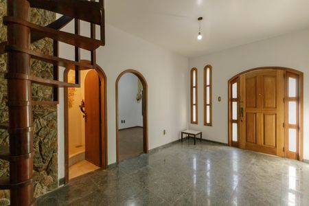 Casa para alugar com 500m², 7 quartos e 2 vagas Casa para alugar com 500m², 7 quartos e 2 vagasSala 1