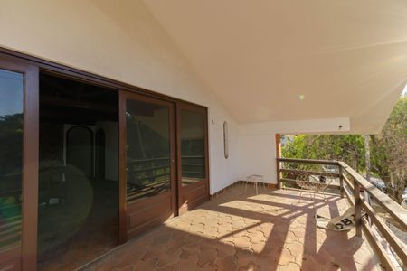 Casa para alugar com 500m², 7 quartos e 2 vagas Casa para alugar com 500m², 7 quartos e 2 vagasSacada
