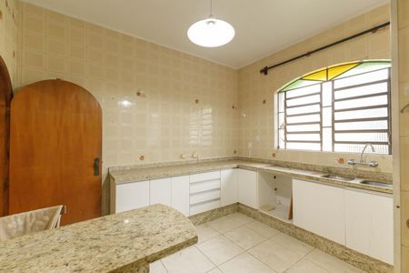 Casa para alugar com 500m², 7 quartos e 2 vagas Casa para alugar com 500m², 7 quartos e 2 vagasCozinha