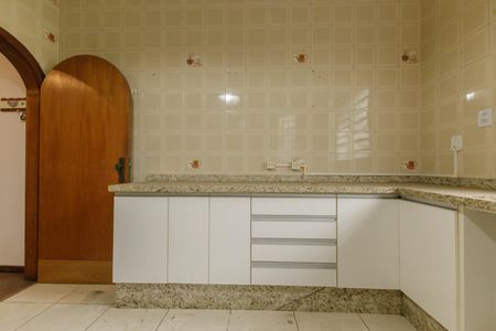 Casa para alugar com 500m², 7 quartos e 2 vagas Casa para alugar com 500m², 7 quartos e 2 vagasCozinha