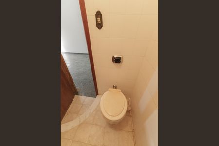 Casa para alugar com 500m², 7 quartos e 2 vagas Casa para alugar com 500m², 7 quartos e 2 vagasBanheiro