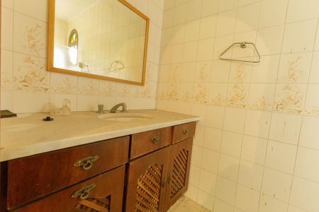 Casa para alugar com 500m², 7 quartos e 2 vagas Casa para alugar com 500m², 7 quartos e 2 vagasBanheiro da Suíte 5