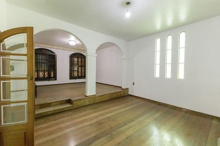 Casa para alugar com 500m², 7 quartos e 2 vagas Casa para alugar com 500m², 7 quartos e 2 vagasSala 3