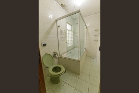 Casa para alugar com 500m², 7 quartos e 2 vagas Casa para alugar com 500m², 7 quartos e 2 vagasBanheiro da Suíte 1