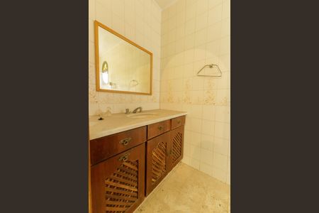 Casa para alugar com 500m², 7 quartos e 2 vagas Casa para alugar com 500m², 7 quartos e 2 vagasBanheiro da Suíte 5