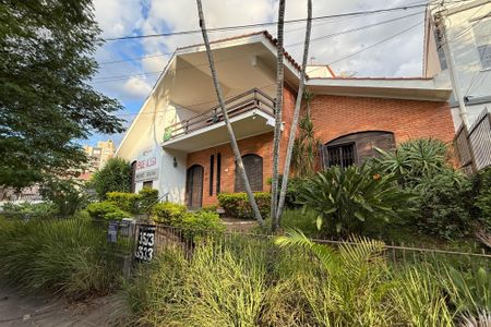 Casa para alugar com 500m², 7 quartos e 2 vagas Casa para alugar com 500m², 7 quartos e 2 vagasFachada