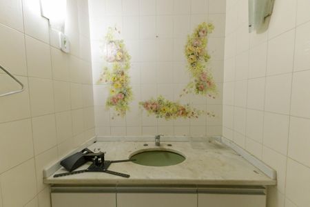 Casa para alugar com 500m², 7 quartos e 2 vagas Casa para alugar com 500m², 7 quartos e 2 vagasBanheiro da Suíte 1