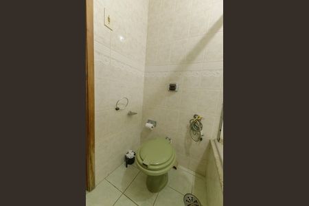 Casa para alugar com 500m², 7 quartos e 2 vagas Casa para alugar com 500m², 7 quartos e 2 vagasBanheiro da Suíte 1