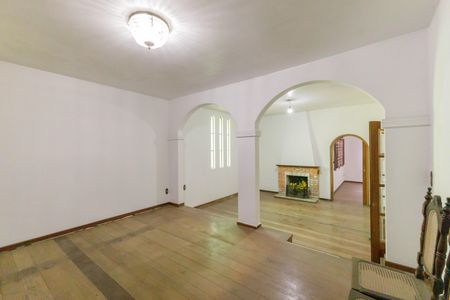 Casa para alugar com 500m², 7 quartos e 2 vagas Casa para alugar com 500m², 7 quartos e 2 vagasSala 2