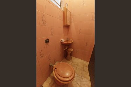 Casa para alugar com 500m², 7 quartos e 2 vagas Casa para alugar com 500m², 7 quartos e 2 vagasBanheiro