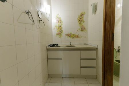 Casa para alugar com 500m², 7 quartos e 2 vagas Casa para alugar com 500m², 7 quartos e 2 vagasBanheiro da Suíte 1