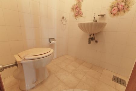 Casa para alugar com 500m², 7 quartos e 2 vagas Casa para alugar com 500m², 7 quartos e 2 vagasBanheiro