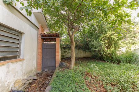 Casa para alugar com 500m², 7 quartos e 2 vagas Casa para alugar com 500m², 7 quartos e 2 vagasÁrea comum Quintal