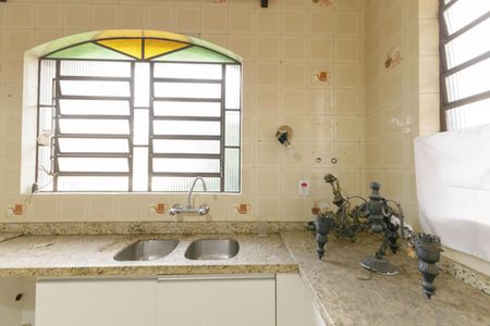 Casa para alugar com 500m², 7 quartos e 2 vagas Casa para alugar com 500m², 7 quartos e 2 vagasCozinha