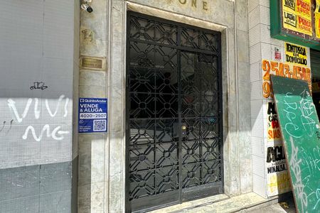 Apartamento à venda com 54m², 1 quarto e sem vaga Apartamento à venda com 54m², 1 quarto e sem vagaPlaquinha