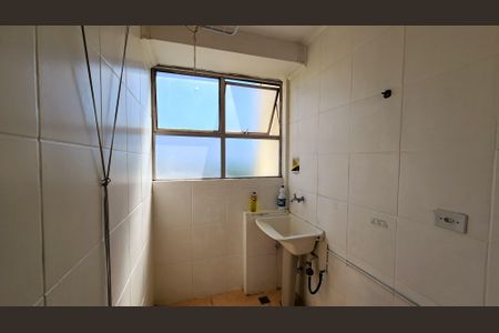 Apartamento para alugar com 60m², 2 quartos e 1 vaga Apartamento para alugar com 60m², 2 quartos e 1 vagaCozinha e Área de Serviço