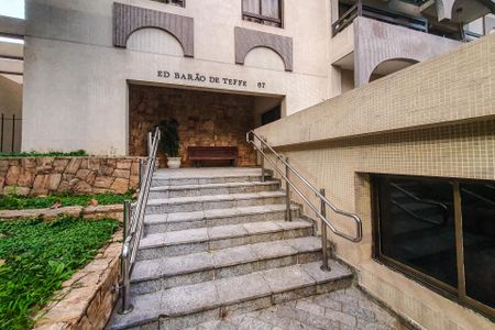 Apartamento para alugar com 90m², 3 quartos e 2 vagas Apartamento para alugar com 90m², 3 quartos e 2 vagasFachada