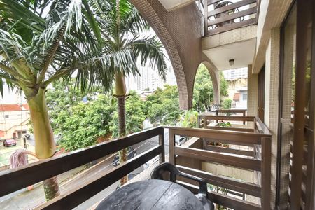 Apartamento para alugar com 90m², 3 quartos e 2 vagas Apartamento para alugar com 90m², 3 quartos e 2 vagasVaranda