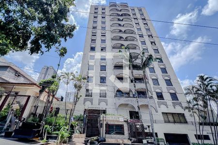 Apartamento para alugar com 90m², 3 quartos e 2 vagas Apartamento para alugar com 90m², 3 quartos e 2 vagasFachada