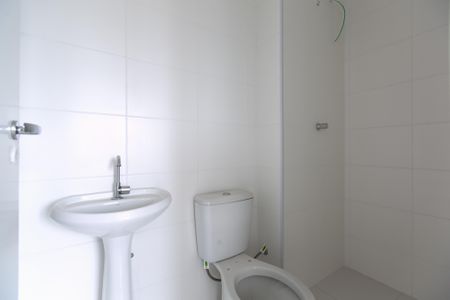 Apartamento para alugar com 32m², 2 quartos e sem vaga Apartamento para alugar com 32m², 2 quartos e sem vagaBanheiro