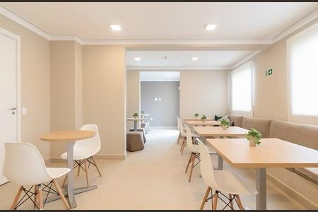 Apartamento para alugar com 32m², 2 quartos e sem vaga Apartamento para alugar com 32m², 2 quartos e sem vagaÁrea comum - Salão de Festas