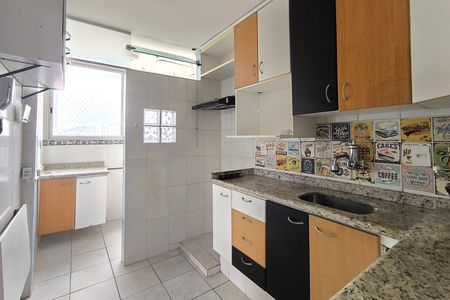 Apartamento à venda com 98m², 3 quartos e 1 vaga Apartamento à venda com 98m², 3 quartos e 1 vagaCozinha