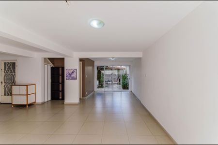 Casa à venda com 300m², 4 quartos e 3 vagas Casa à venda com 300m², 4 quartos e 3 vagasGaragem