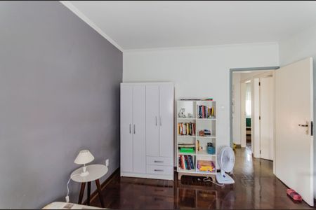 Casa à venda com 300m², 4 quartos e 3 vagas Casa à venda com 300m², 4 quartos e 3 vagasQuarto 3