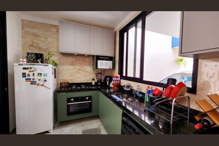 Casa à venda com 99m², 3 quartos e 2 vagas Casa à venda com 99m², 3 quartos e 2 vagasCozinha