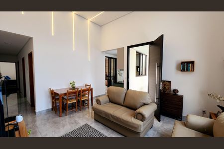 Casa à venda com 99m², 3 quartos e 2 vagas Casa à venda com 99m², 3 quartos e 2 vagasSala