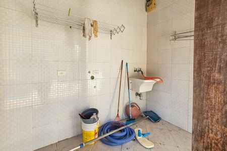 Casa para alugar com 300m², 3 quartos e 5 vagas Casa para alugar com 300m², 3 quartos e 5 vagasÁrea de serviço