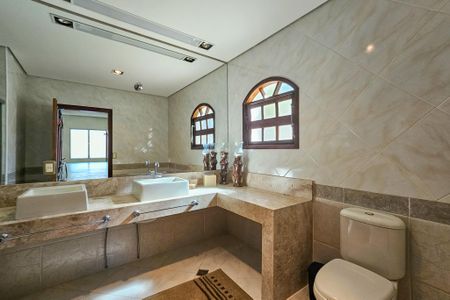 Casa para alugar com 300m², 3 quartos e 5 vagas Casa para alugar com 300m², 3 quartos e 5 vagasBanheiro da suíte 1