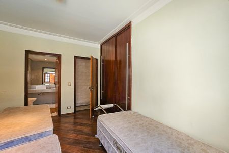 Casa para alugar com 300m², 3 quartos e 5 vagas Casa para alugar com 300m², 3 quartos e 5 vagasSuíte 2