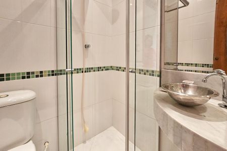 Casa para alugar com 300m², 3 quartos e 5 vagas Casa para alugar com 300m², 3 quartos e 5 vagasLavabo