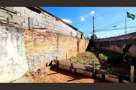 Casa à venda com 280m², 3 quartos e 2 vagas Casa à venda com 280m², 3 quartos e 2 vagasÁrea Externa