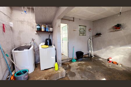 Casa à venda com 280m², 3 quartos e 2 vagas Casa à venda com 280m², 3 quartos e 2 vagasÁrea de Serviço