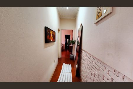 Casa à venda com 280m², 3 quartos e 2 vagas Casa à venda com 280m², 3 quartos e 2 vagasCorredor